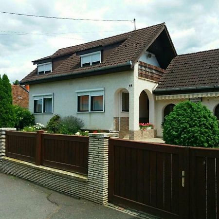 Vincze Vendeghaz Hotel Körmend Buitenkant foto