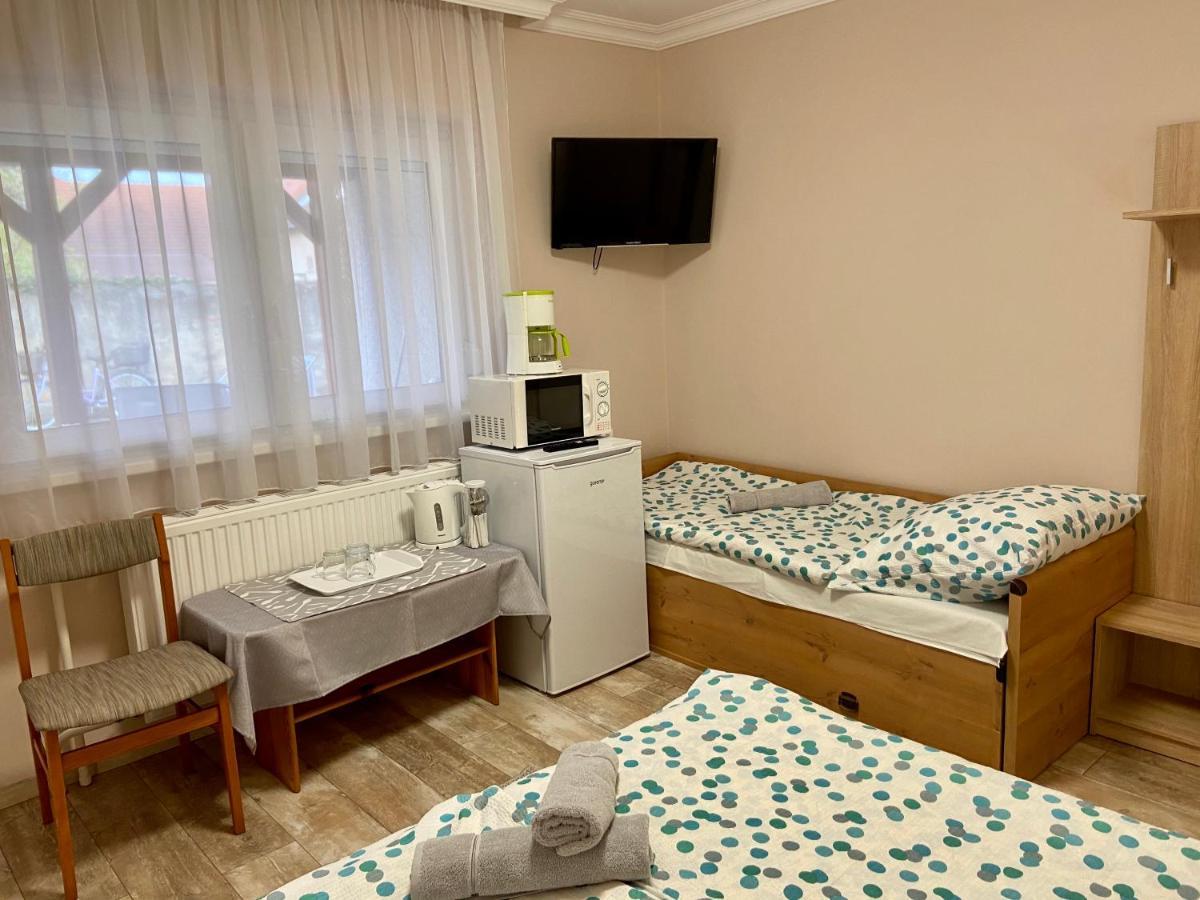 Vincze Vendeghaz Hotel Körmend Buitenkant foto