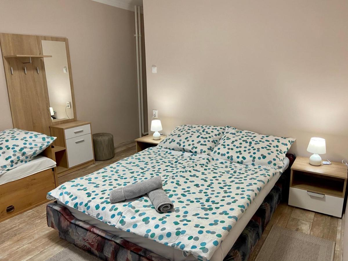 Vincze Vendeghaz Hotel Körmend Buitenkant foto